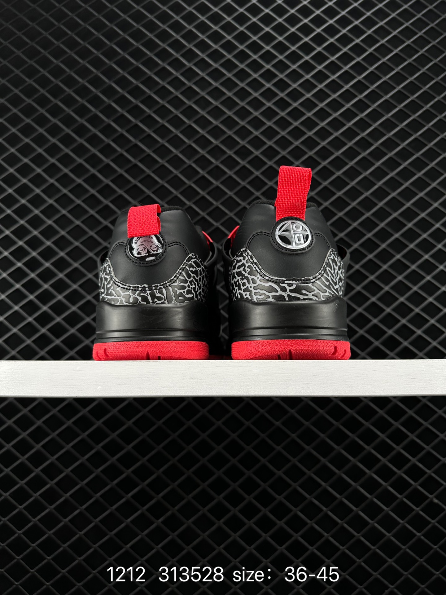 NK Jordan Spizike Low